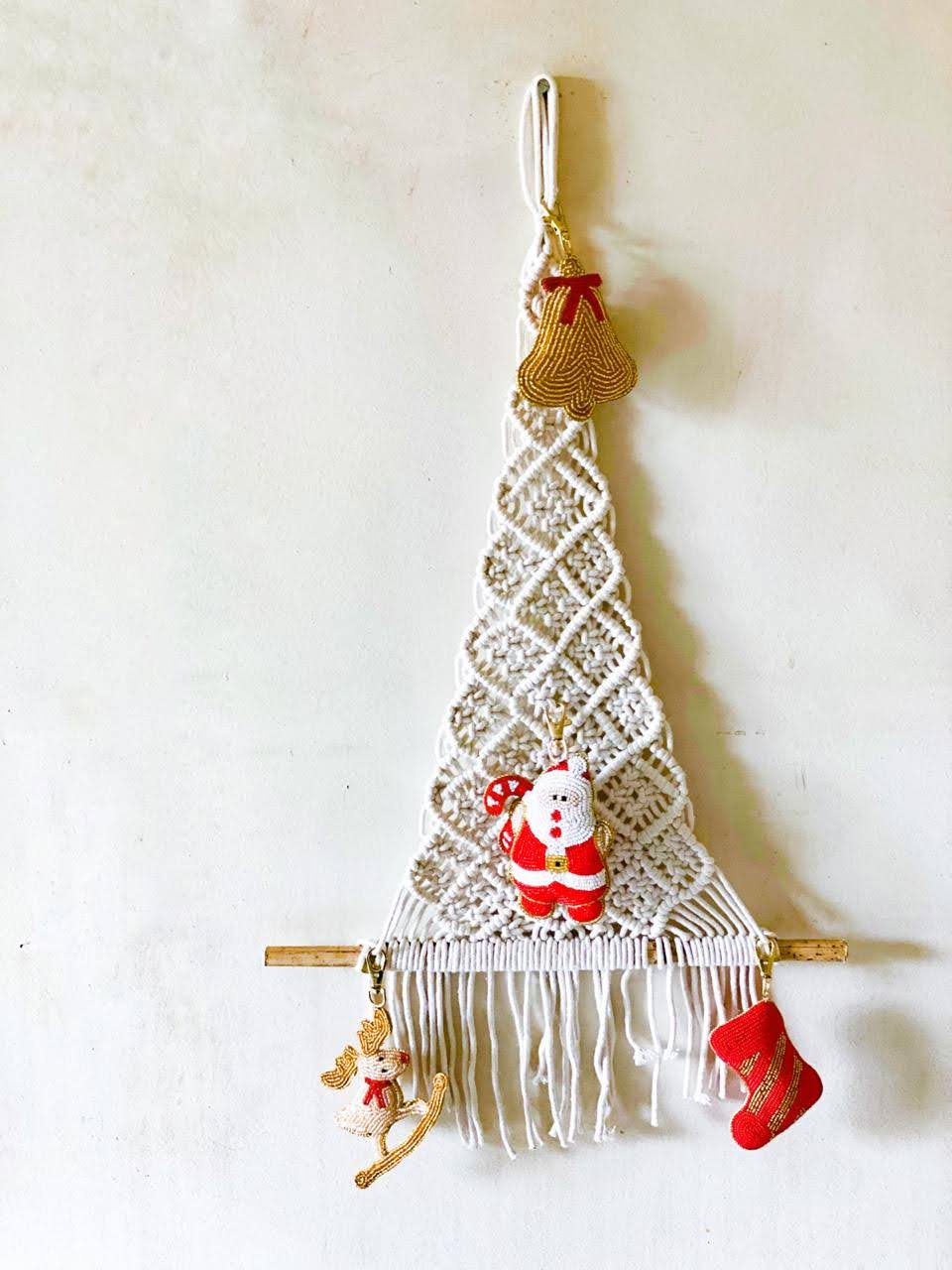 Fitoori Banjaaran's Macrame Christmas Tree Wall Hanging