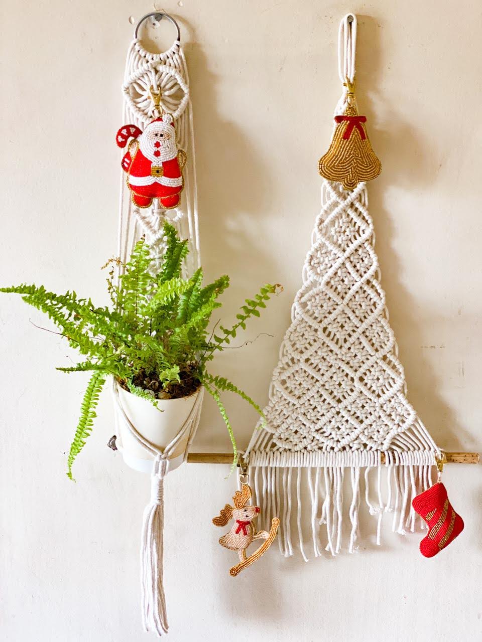 Fitoori Banjaaran's Macrame Christmas Tree Wall Hanging